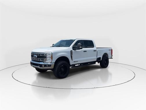 2024 Ford F-350 XLT