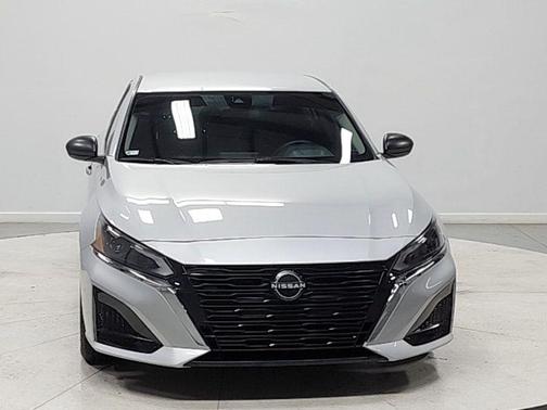 Brilliant Silver Metallic 2024 Nissan Altima S FWD