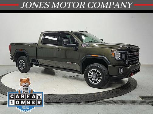 Forest Metallic 2022 GMC Sierra 2500 AT4