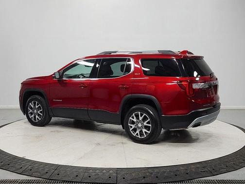 Volcanic Red Tintcoat 2023 GMC Acadia FWD SLT
