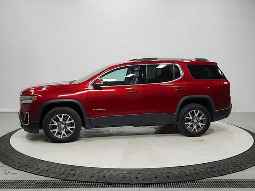 Volcanic Red Tintcoat 2023 GMC Acadia FWD SLT