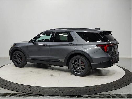 CARBONIZED GRAY METALLIC 2026 Ford Explorer ST-Line