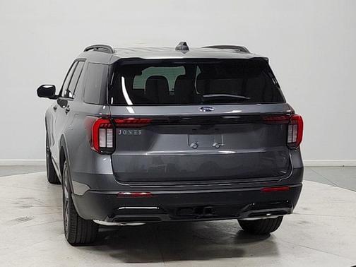 CARBONIZED GRAY METALLIC 2026 Ford Explorer ST-Line