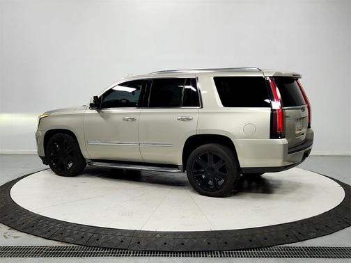 2015 Cadillac Escalade Luxury