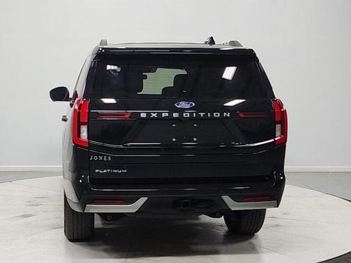 AGATE BLACK METALLIC 2025 Ford Expedition Platinum