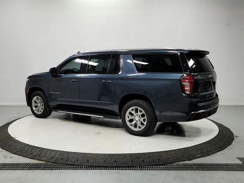 2021 Chevrolet Suburban LT