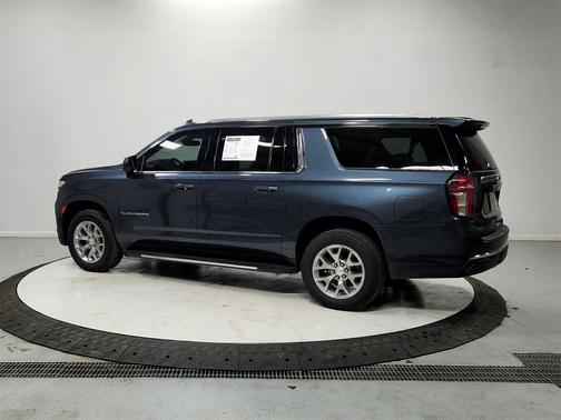 2021 Chevrolet Suburban LT