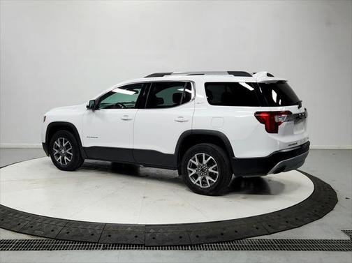 2023 GMC Acadia AWD SLT
