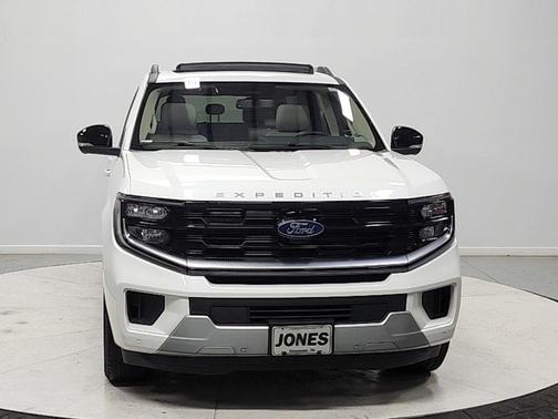 STAR WHITE MET TRI-COAT 2025 Ford Expedition Max Platinum