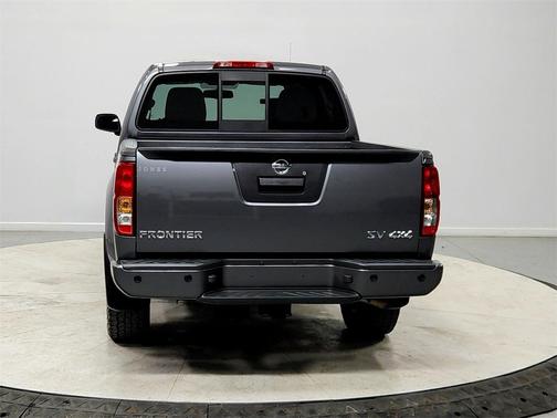 2021 Nissan Frontier SV