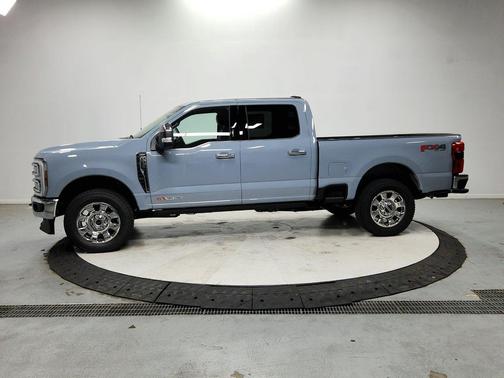 Glacier Gray Metallic Tri-Coat 2027 Ford F-250 Lariat