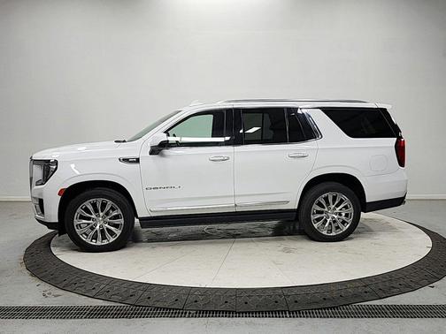 Summit White 2023 GMC Yukon Denali