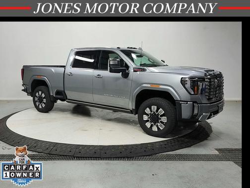 Sterling Metallic 2026 GMC Sierra 2500 Denali