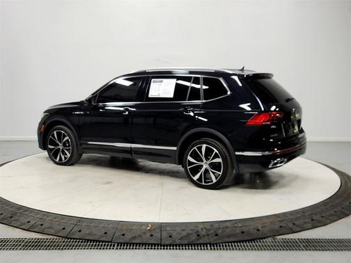 2024 Volkswagen Tiguan 2.0T SEL R-Line 4MOTION