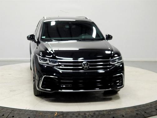 2024 Volkswagen Tiguan 2.0T SEL R-Line 4MOTION