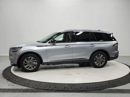 SILVER RADIANCE MET CC 2023 Lincoln Aviator Standard