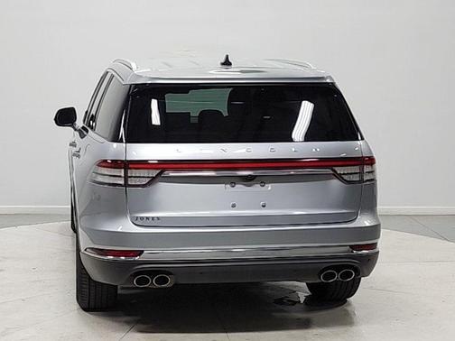 SILVER RADIANCE MET CC 2023 Lincoln Aviator Standard