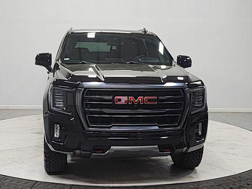 2023 GMC Yukon XL 4WD AT4