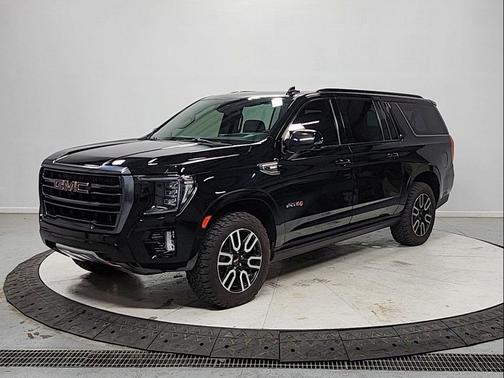 2023 GMC Yukon XL 4WD AT4