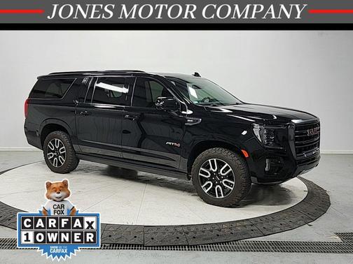 2023 GMC Yukon XL 4WD AT4
