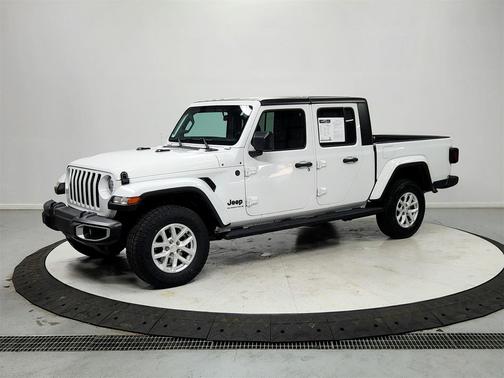 2023 Jeep Gladiator Sport S