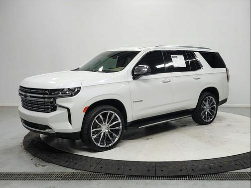Iridescent Pearl Tricoat 2023 Chevrolet Tahoe Premier