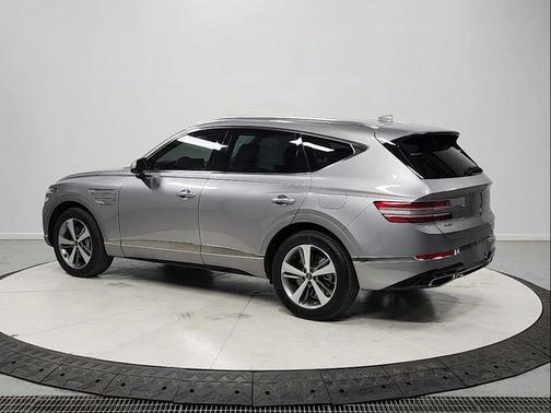Savile Silver 2023 Genesis GV80 3.5T