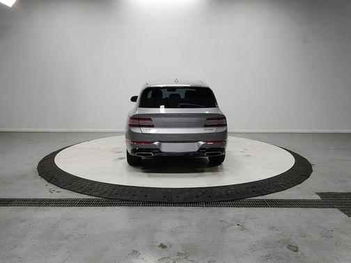 Savile Silver 2023 Genesis GV80 3.5T