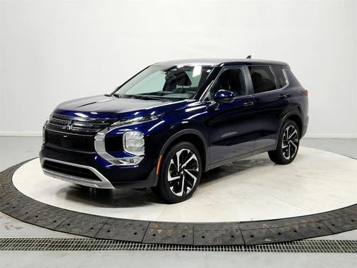 2022 Mitsubishi Outlander SE
