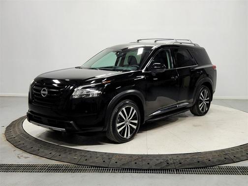 2024 Nissan Pathfinder Platinum 4WD