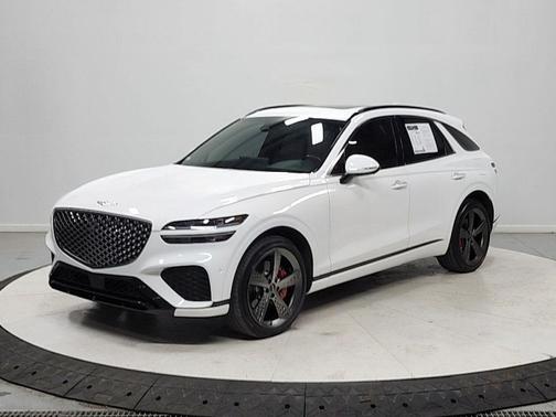 Alta White 2023 Genesis GV70 2.5T AWD
