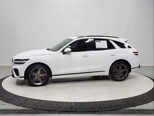 Alta White 2023 Genesis GV70 2.5T AWD