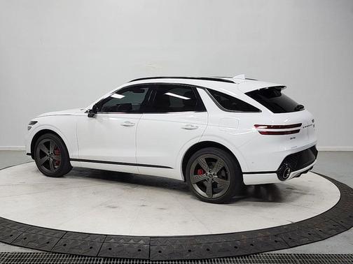 Alta White 2023 Genesis GV70 2.5T AWD