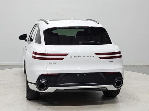 Alta White 2023 Genesis GV70 2.5T AWD
