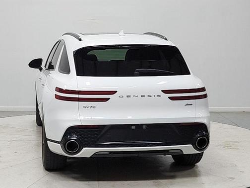 Alta White 2023 Genesis GV70 2.5T AWD