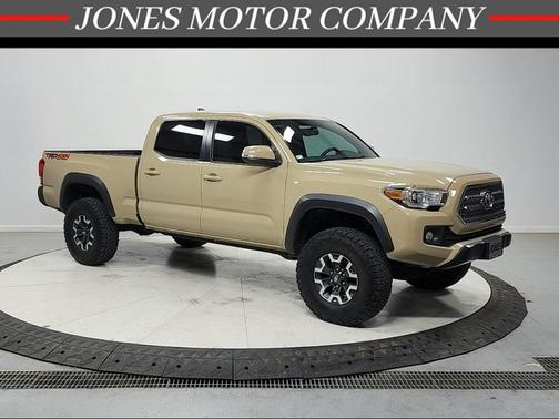 Quicksand 2017 Toyota Tacoma TRD Sport