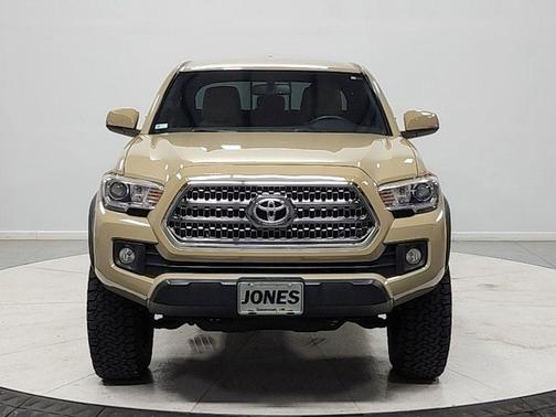 Quicksand 2017 Toyota Tacoma TRD Sport