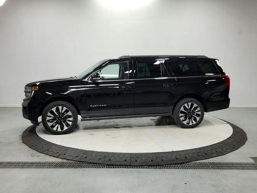 Agate Black Metallic 2027 Ford Expedition Max Platinum