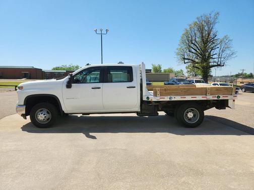 Summit White 2024 Chevrolet Silverado 3500 WT