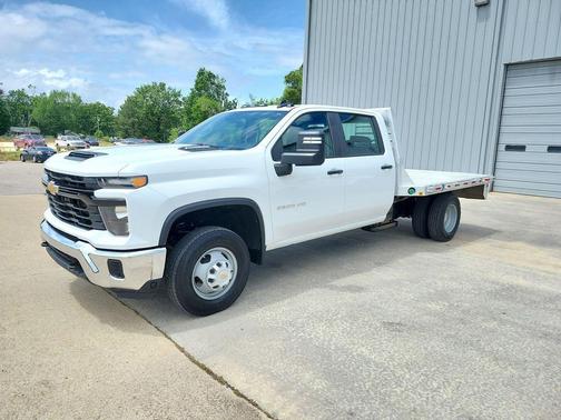 Summit White 2024 Chevrolet Silverado 3500 WT