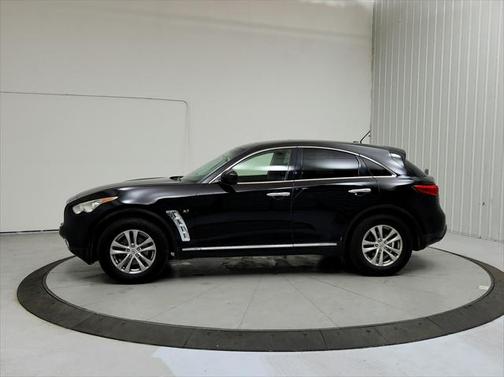 2017 INFINITI QX70 Base