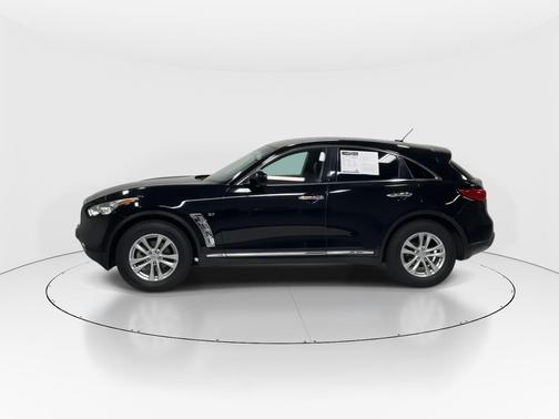 2017 INFINITI QX70 Base
