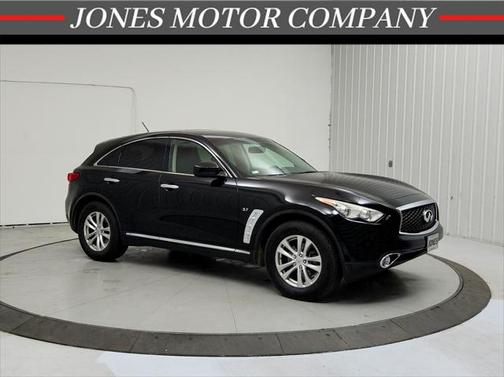 2017 INFINITI QX70 Base