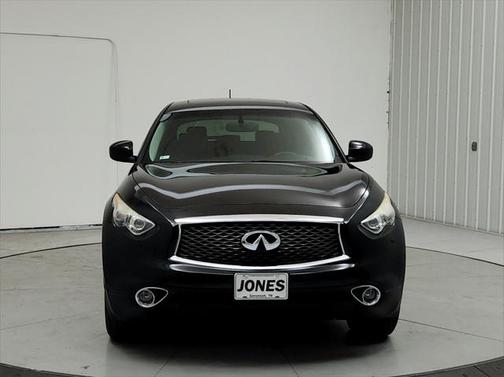 2017 INFINITI QX70 Base