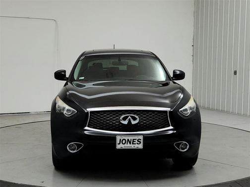 2017 INFINITI QX70 Base