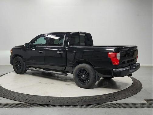 Magnetic Black 2018 Nissan Titan SV