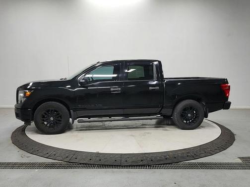 Magnetic Black 2018 Nissan Titan SV