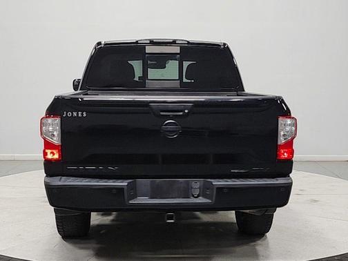 Magnetic Black 2018 Nissan Titan SV
