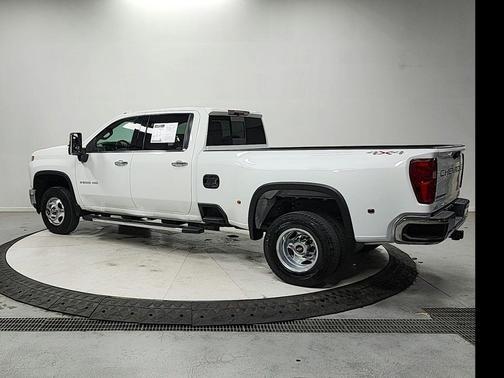 Summit White 2023 Chevrolet Silverado 3500 LTZ