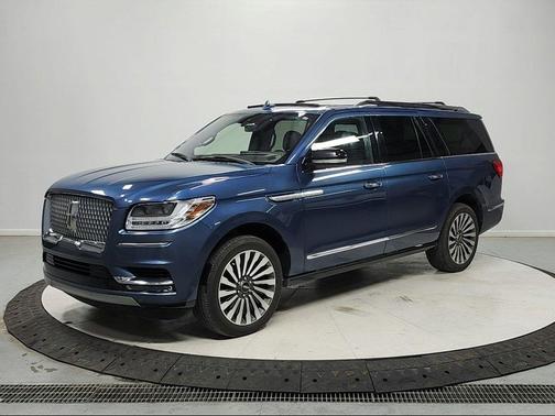 BLUE DIAMOND METALLIC 2019 Lincoln Navigator L Reserve